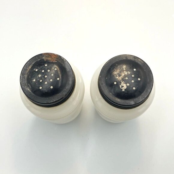 Vintage Hazel Atlas Milk Glass Beehive Sugar Flour Shakers Black & White Retro - Picture 3 of 6